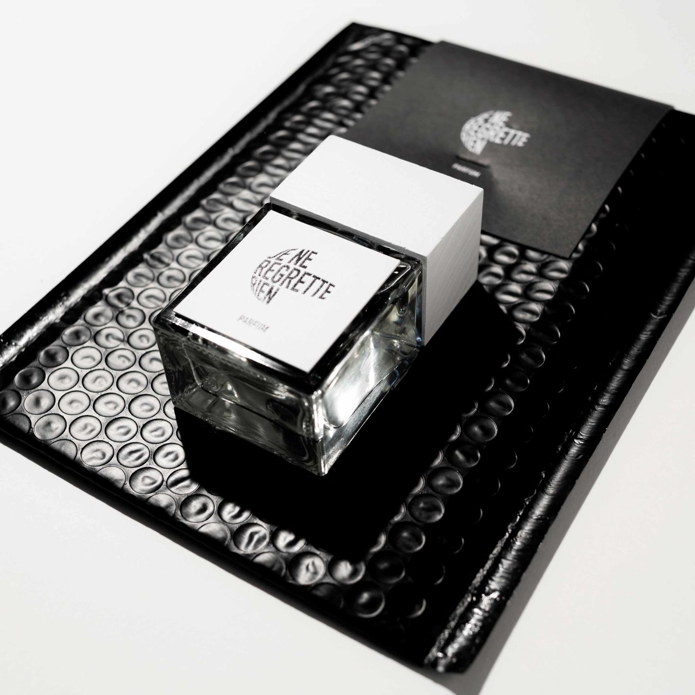 Je Ne Regrette Rien Parfum